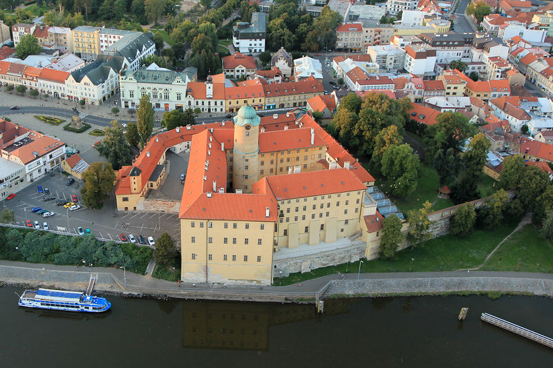 Soubor:Zámek Poděbrady.jpg