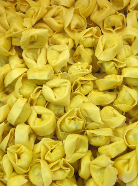 Soubor:Tortellini - DSC06051.JPG