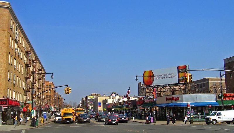 Soubor:Broadway in Inwood.jpg