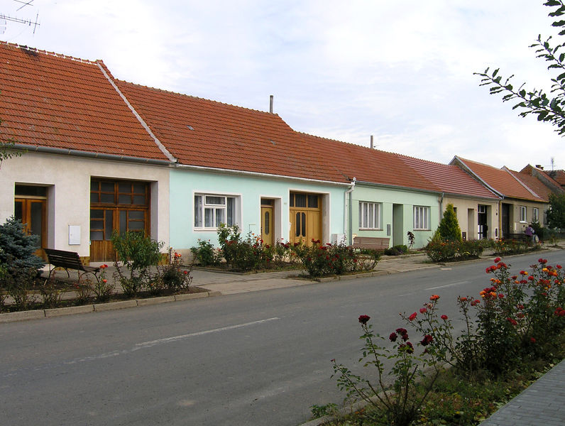 Soubor:Bořetice, East.jpg