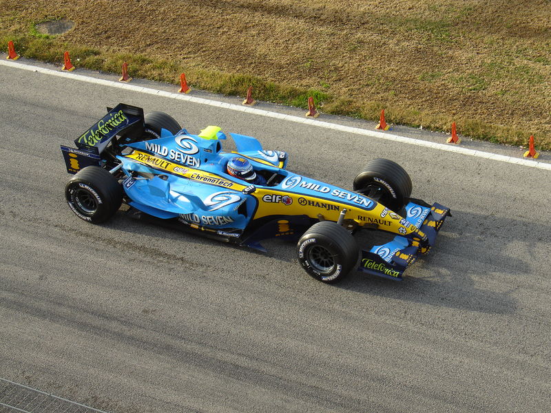 Soubor:Kovalainen cheste 2006-02.jpg